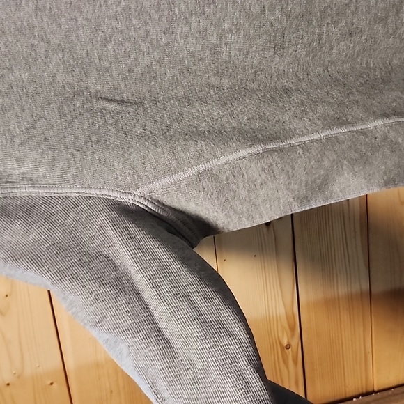 Tommy Bahama Pull Over Sweatshirt size Medium nwot - Picture 9 of 10